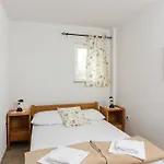 Gasthuis Rajic 3*