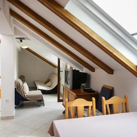 Rajic Gæstehus 3*